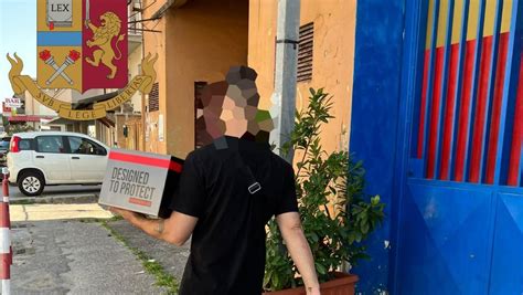 Rubano Rolex a Forte dei Marmi, quattro giovani arrestati a